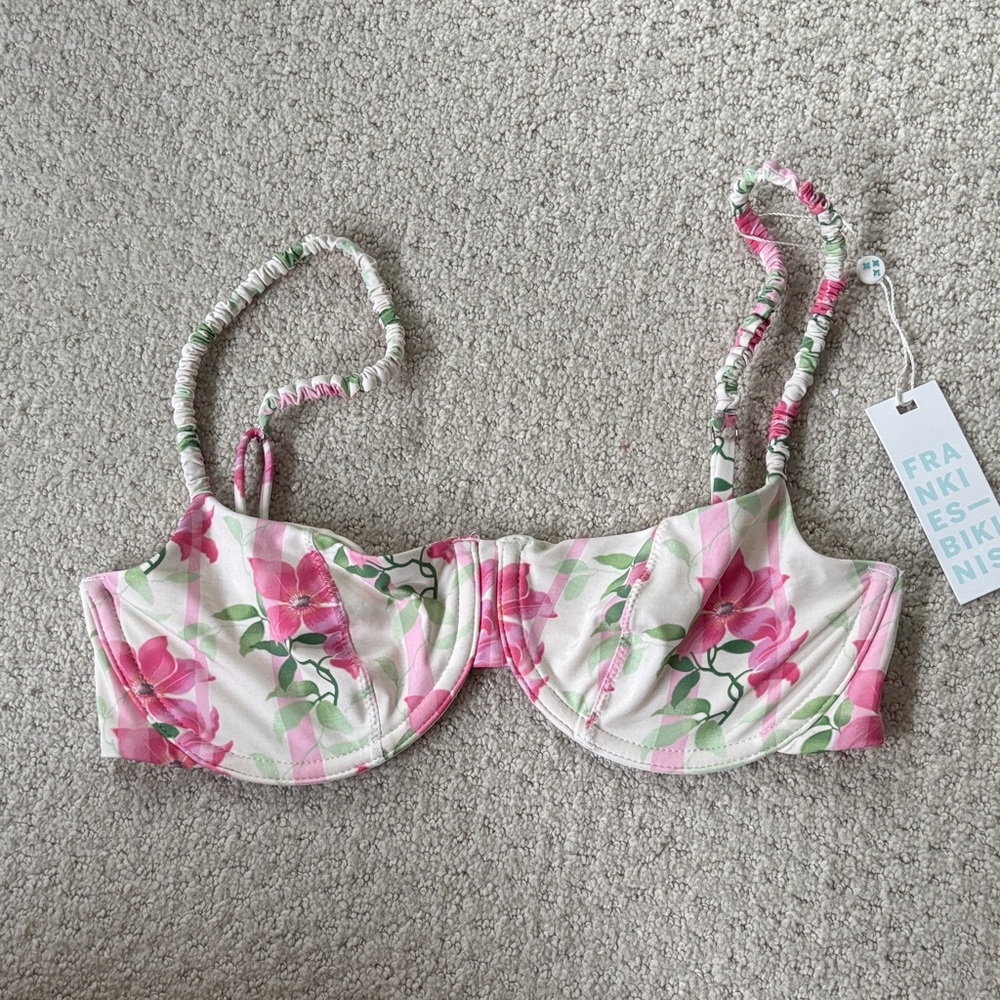 ‼️SALE‼️Brand New Frankies Bikinis Floral Bikini Top w Pink and Green Design M
